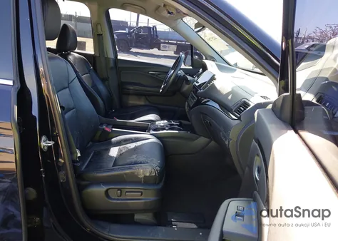 2019 Honda Pilot Touring from USA, damaged, VIN 5FNYF5H99KB042236